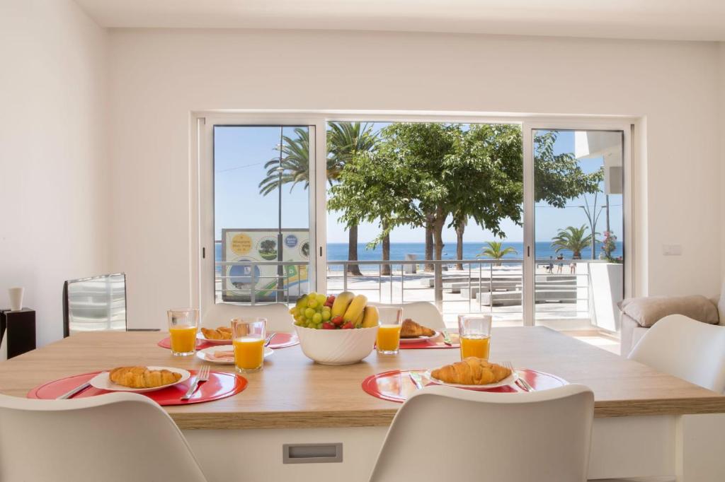 11 Beira Mar - Casas & Papeis