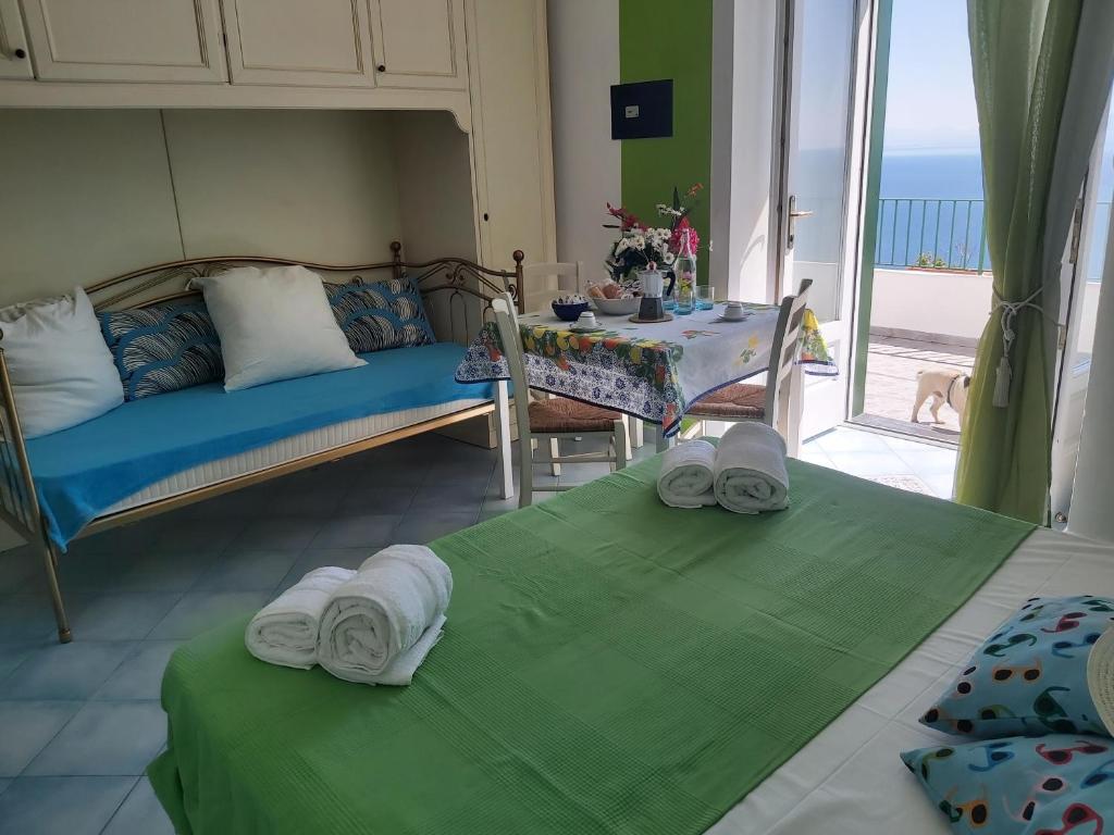 A bed or beds in a room at Residenza Gennaro