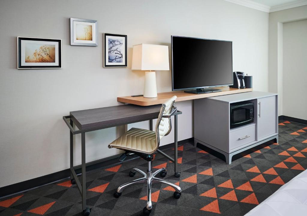 Holiday Inn & Suites Oakville at Bronte by IHG - Standaard King Room