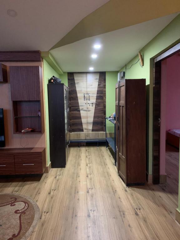 Peaceful 2BHK Entire Apartment in Bhairahawa with AC, Kitchen & Fast Internet - Apartamento De Dos Dormitorios