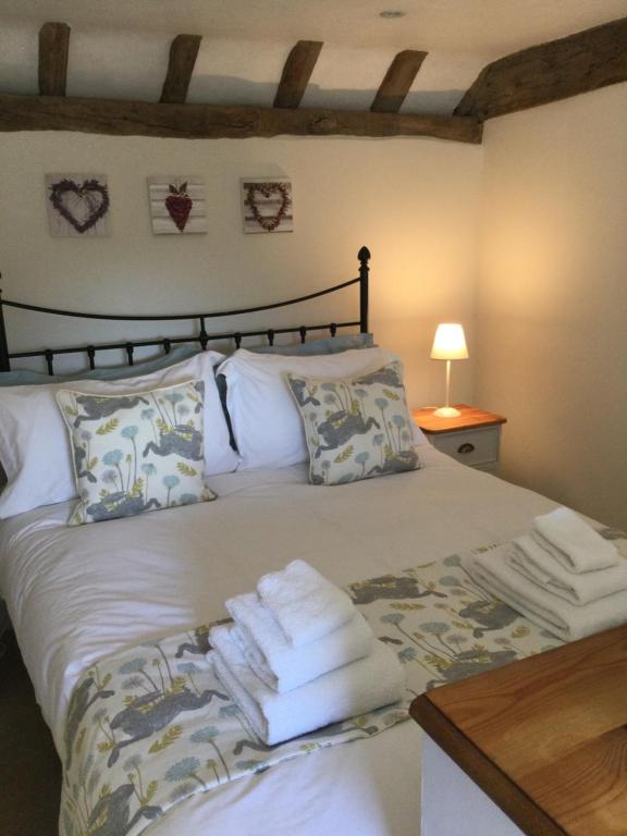 The Byre at Heartwood, Ticehurst Updated 2024 Prices
