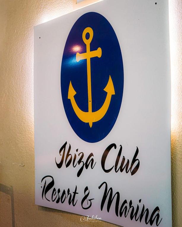  Clube Náutico Ibiza