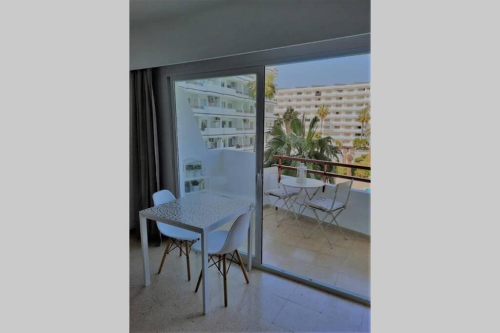 Foto da galeria de Cozy Estudio II. Edificio Siesta 2 em Alcudia