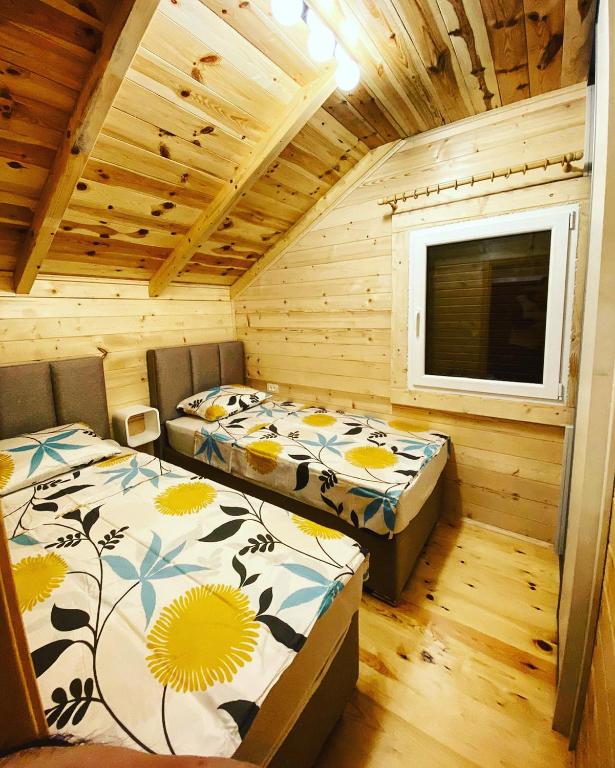Ліжко або ліжка в номері Mery Ada House