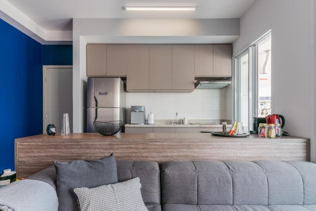  Apartamento estiloso com varanda - Vila Olímpia