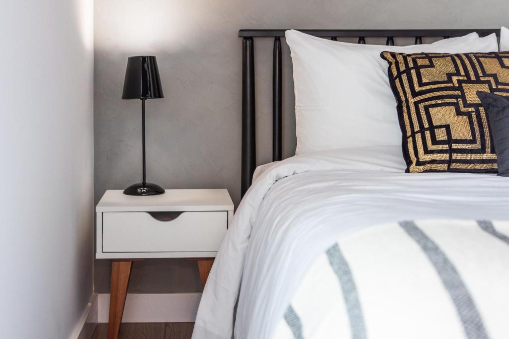  Apartamento estiloso com varanda - Vila Olímpia