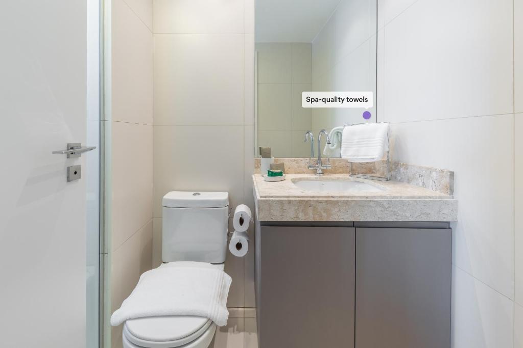  Apartamento estiloso com varanda - Vila Olímpia