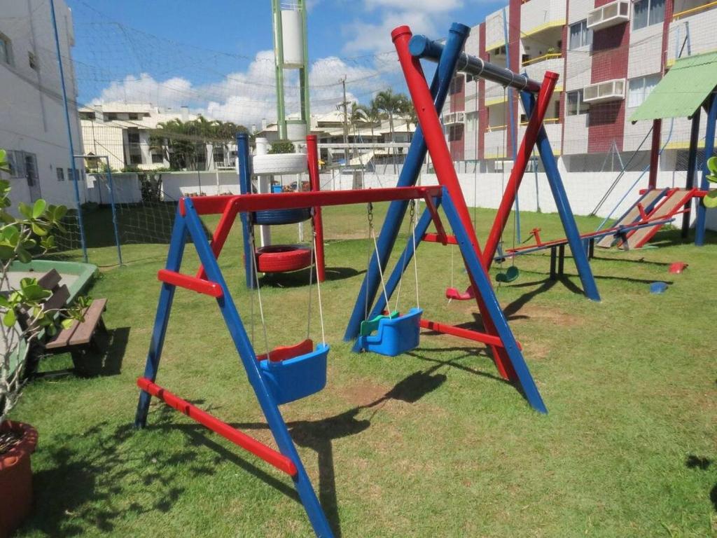  Apartamento amplo em Ingleses frente para o mar!!!