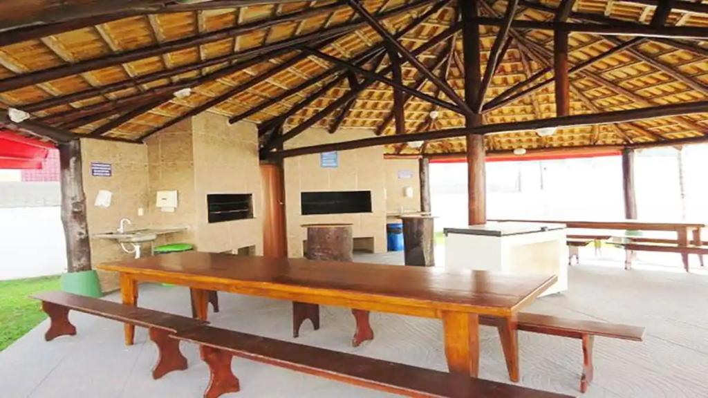  Apartamento amplo em Ingleses frente para o mar!!!