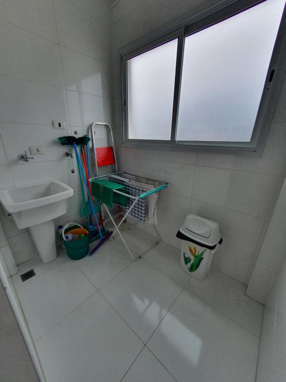  Lindo Apartamento Pé na Areia