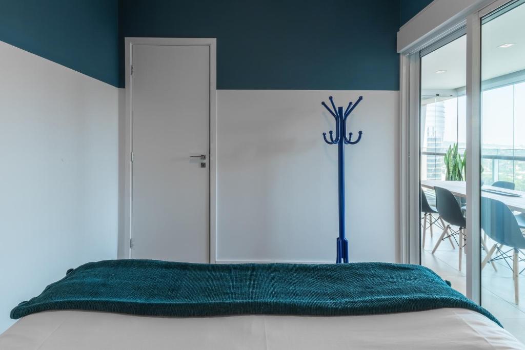  Apartamento luxuoso com vaga e ótima localização - Vila Olímpia