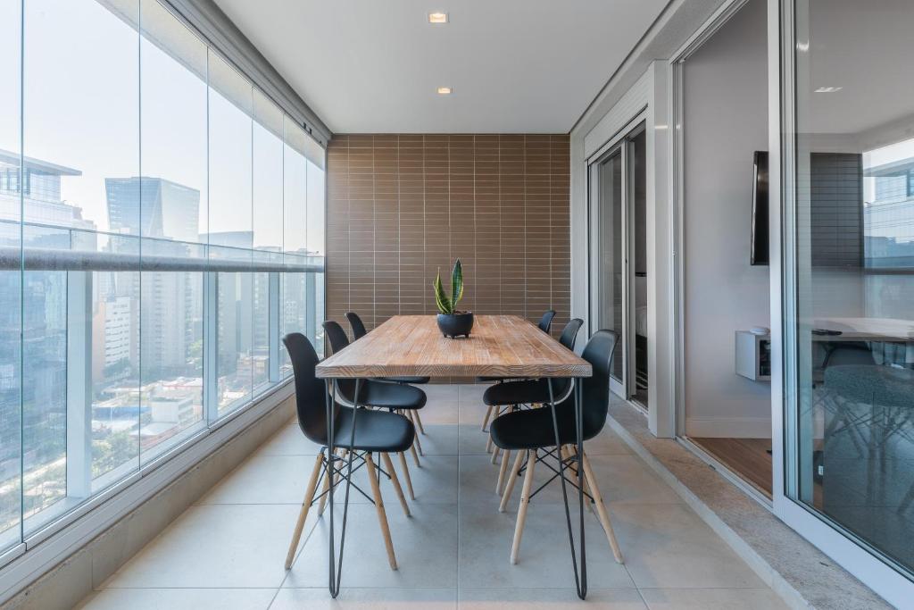  Apartamento luxuoso com vaga e ótima localização - Vila Olímpia