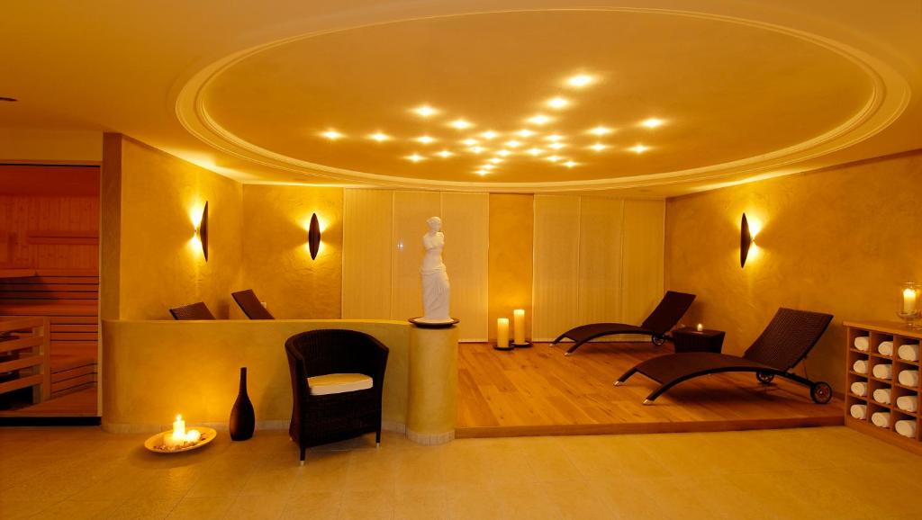 Posezení v ubytování Garni Hotel Am Meilenstein