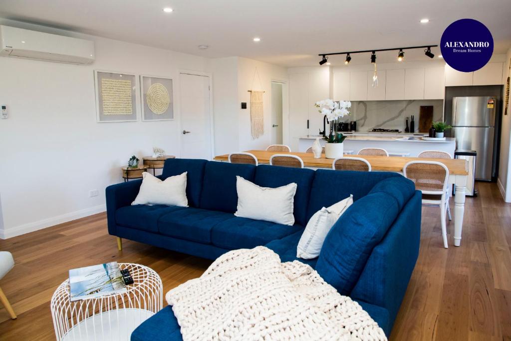 Holiday home BRAND NEW HOME // CLOSE PROXIMITY TO THE BEACH, Broulee