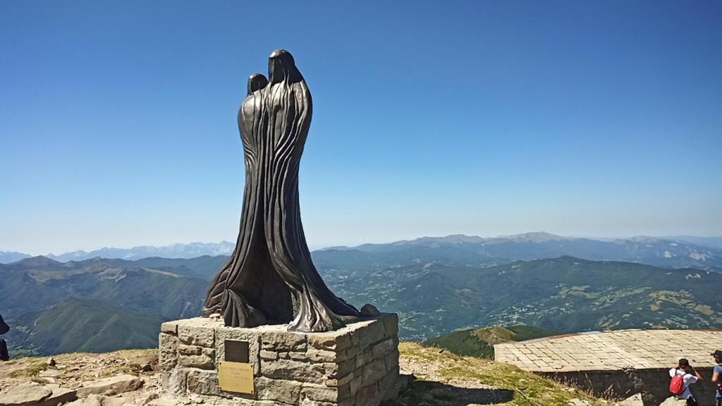 Zdjęcie z galerii obiektu Bilocale Gran Chalet Montecreto w mieście Montecreto