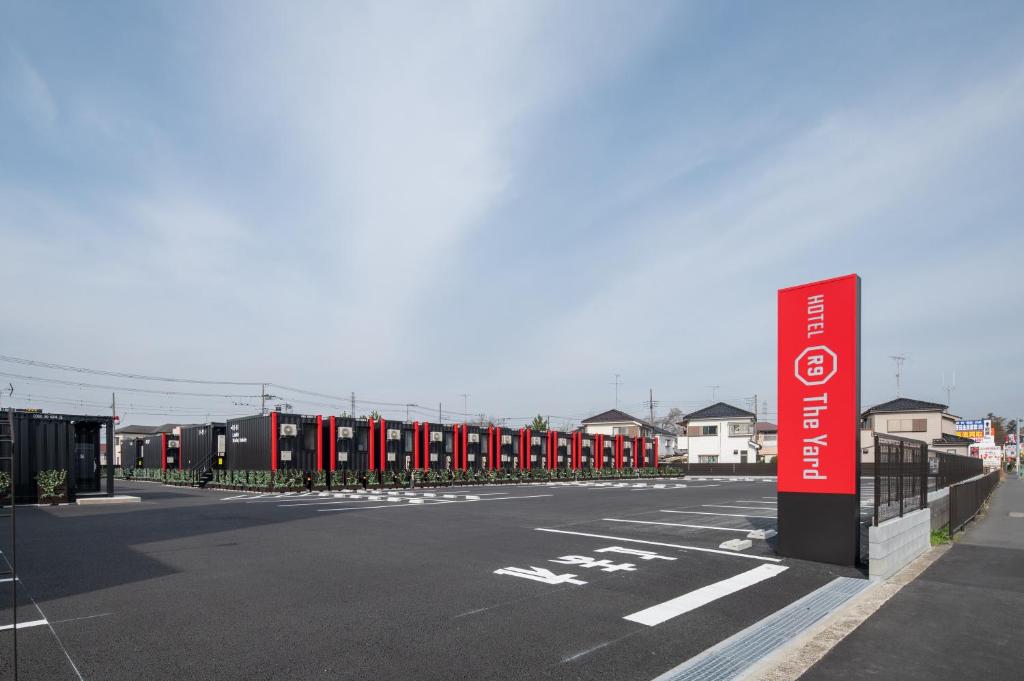 HOTEL R9 The Yard Noda - Housity