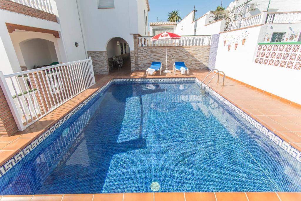 The swimming pool at or close to Villa Vallao Nerja