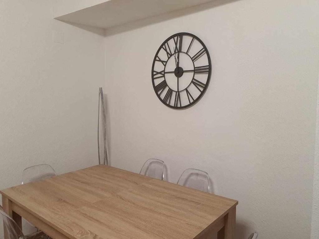 Apartamento turístico El Castillo, Albentosa – Precios ...