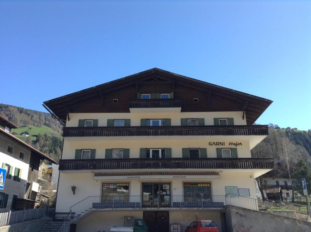 Nespecifikovaný výhled na hory nebo výhled na hory při pohledu z aparthotelu