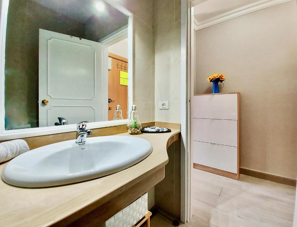 Kúpeľňa v ubytovaní Ocean and Sun Studio Apartment