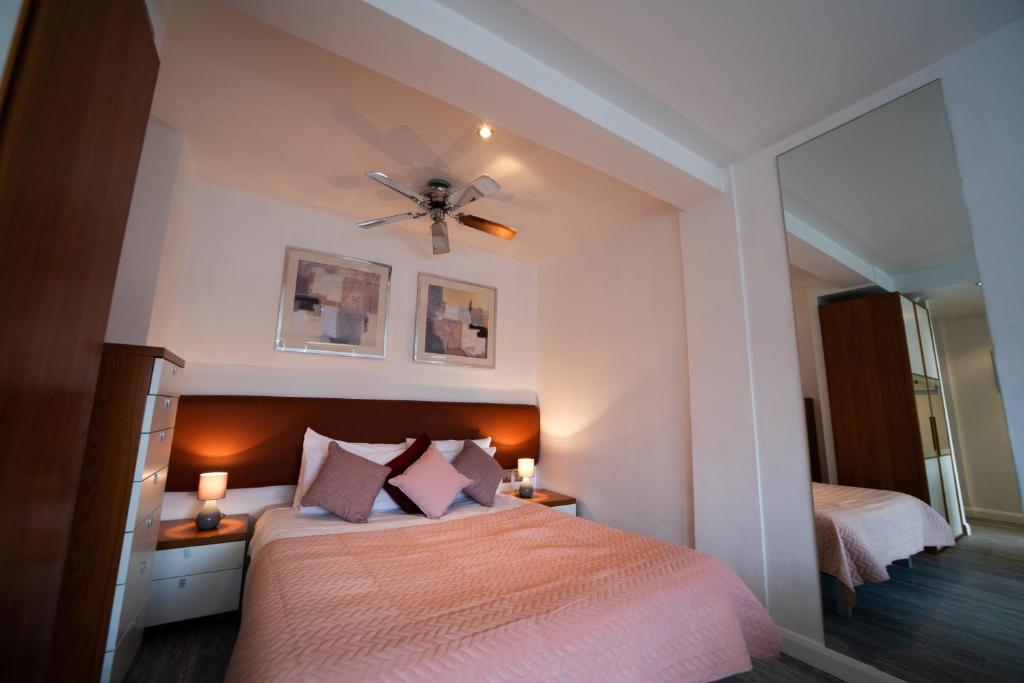 Roland Apartments London