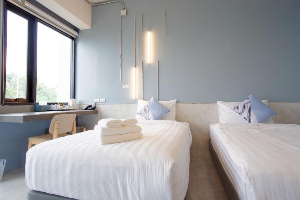 ABIZZ Hotel KwanPhayao - 阳台的双人间