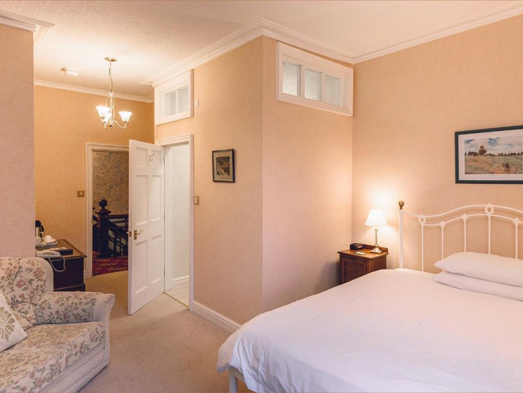 The Forest Country House B&B - Deluxe King Room