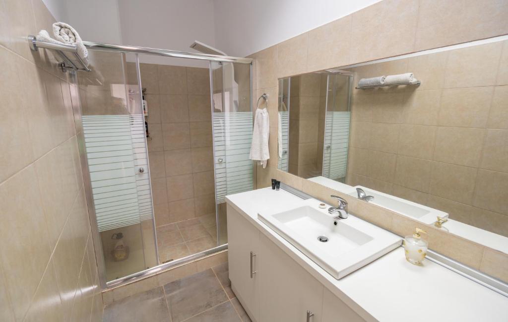 Cinema Zeus Studios - by Avelink - 12