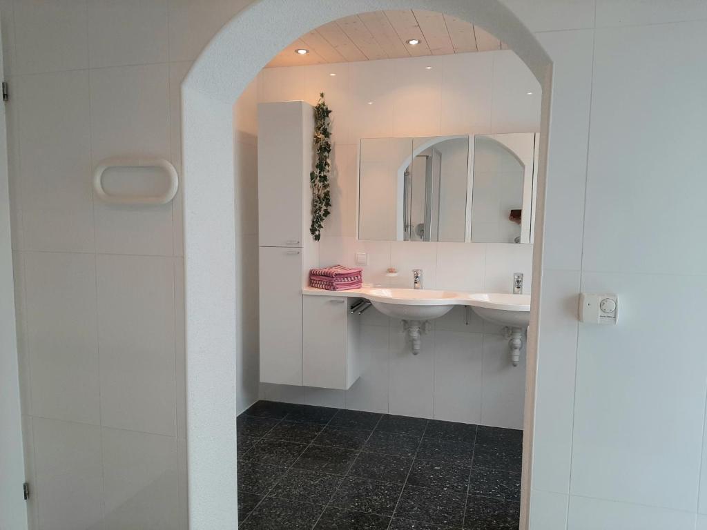 Kúpeľňa v ubytovaní Traum Ferienwohnung mit Pool am Meer, Kroatien, Istrien, Liznjan bis 6 Personen, Urlaub an der Adria