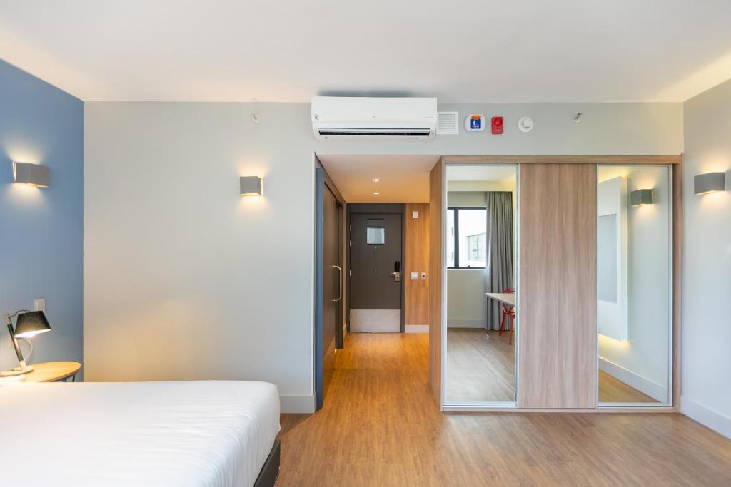  Apartamento Batel c acessibilidade - HSB054