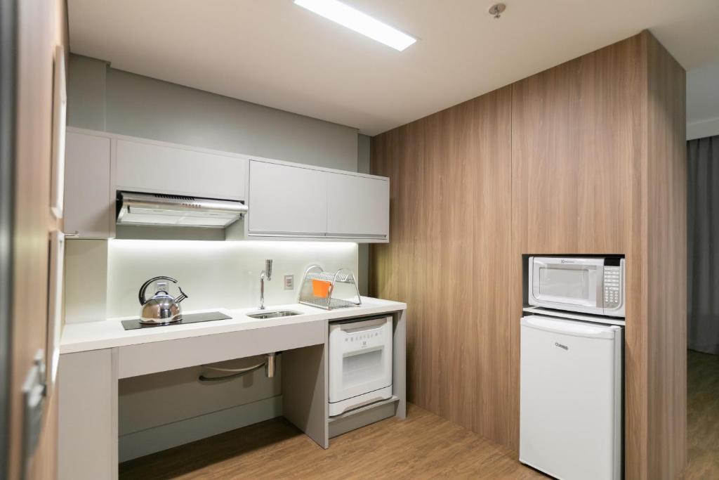  Apartamento Batel c acessibilidade - HSB054