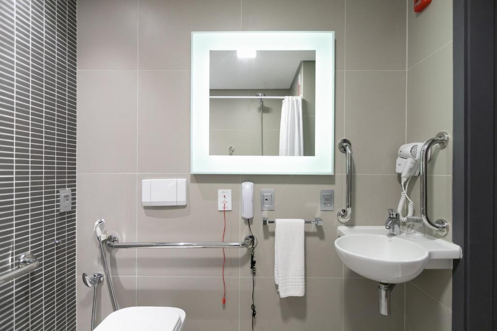  Apartamento Batel c acessibilidade - HSB054