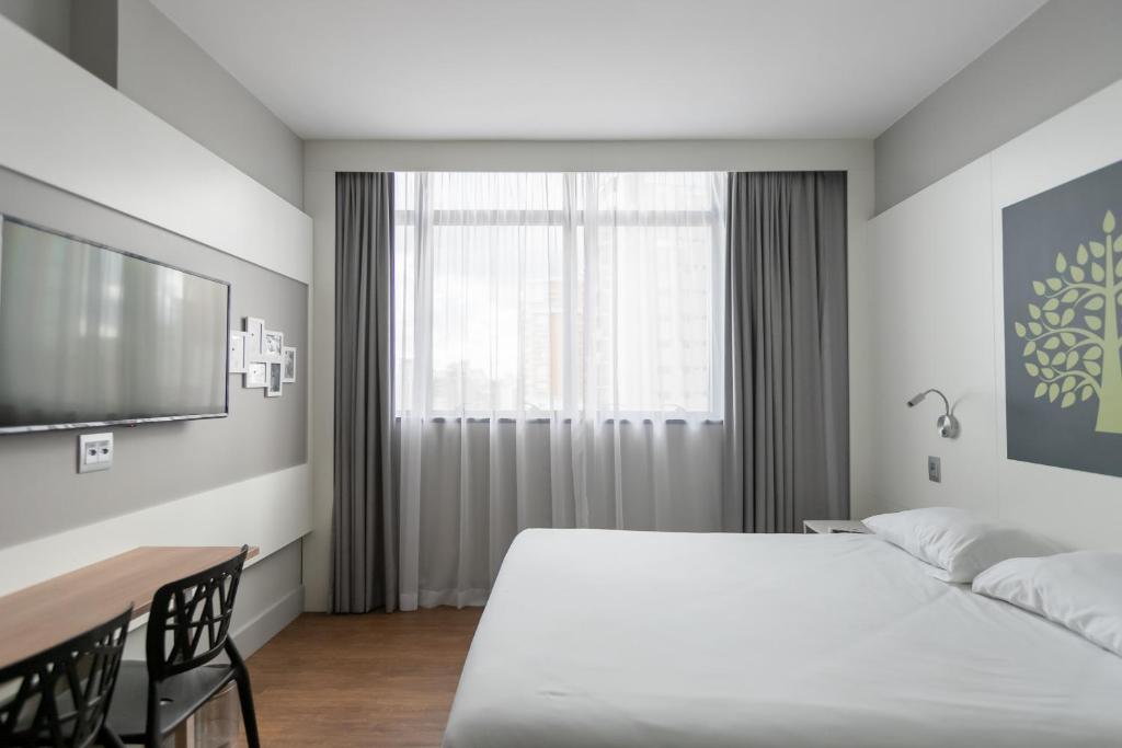  Helbor Stay Batel - HSB046