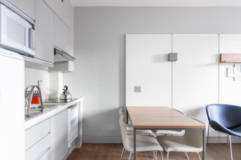  Apartamento Premium Batel - HSB017