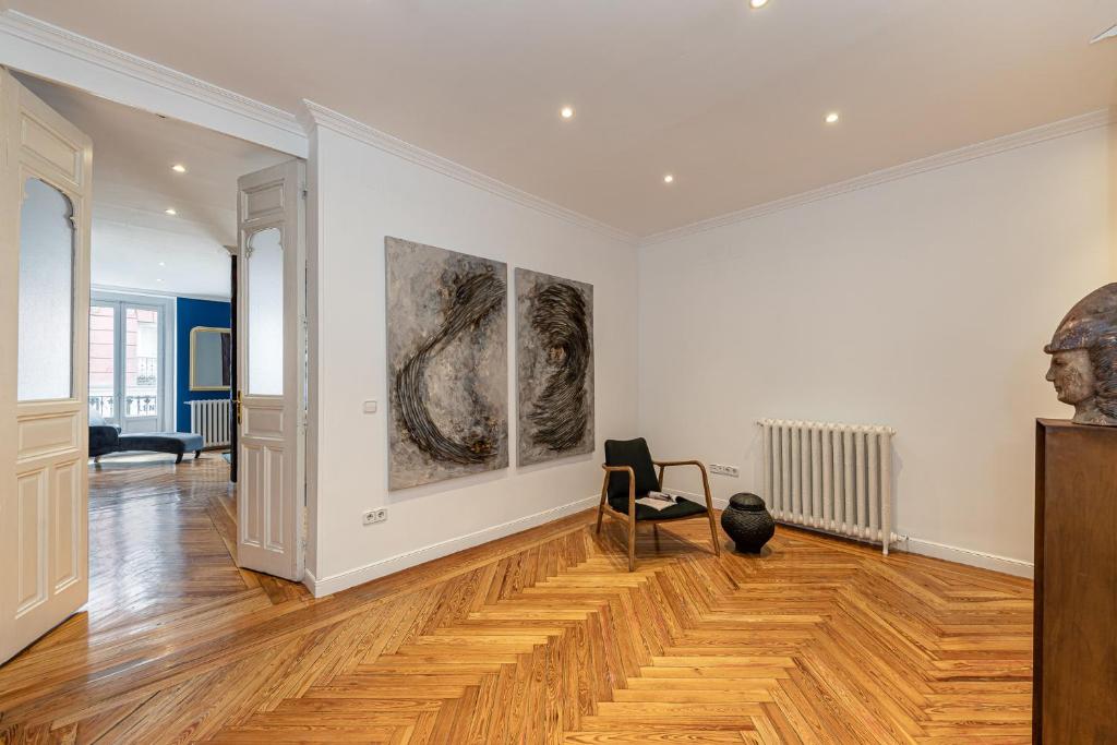 BNBHolder Stylishly Luxury PLAZA MAYOR, Madrid – Updated 2022 ...
