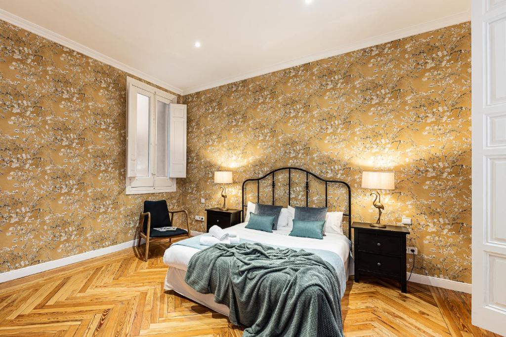 BNBHolder Stylishly Luxury PLAZA MAYOR, Madrid – Updated 2022 ...
