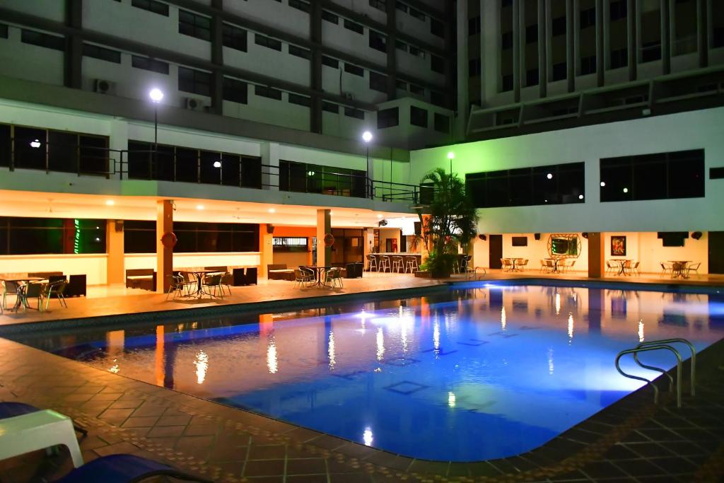 Bazén v ubytování Hotel Tonchalá nebo v jeho okolí