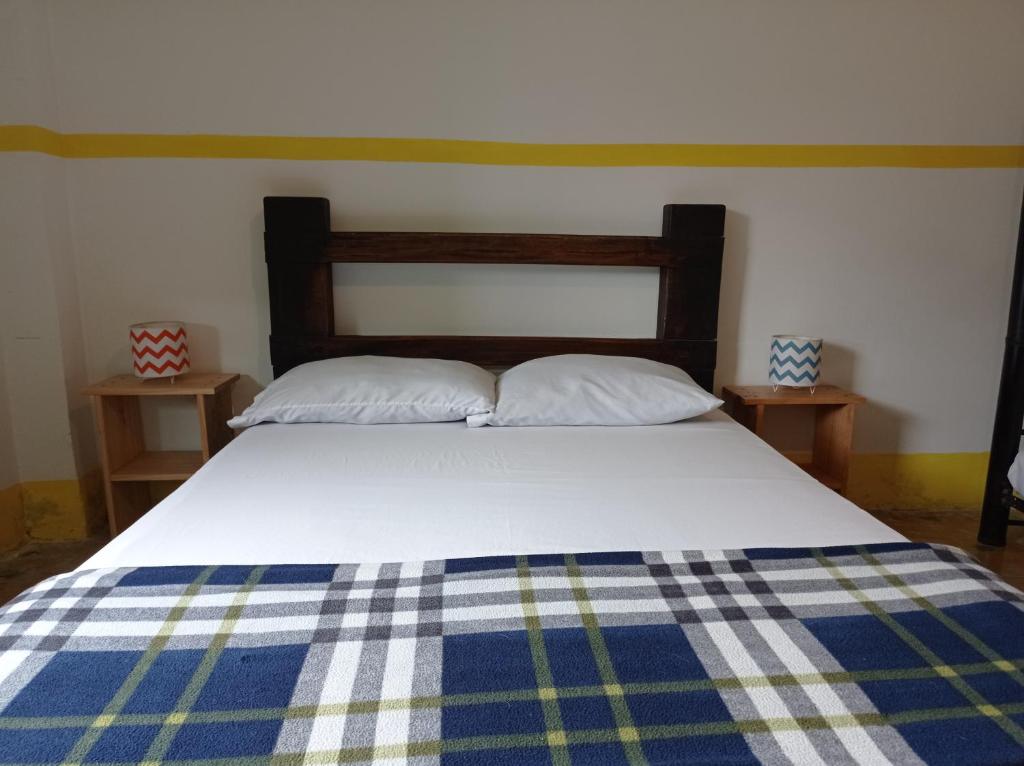 Letto o letti in una camera di Bidea Backpackers Hostel