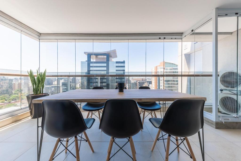  Apartamento com vaga e vista panorâmica - Vila Olímpia