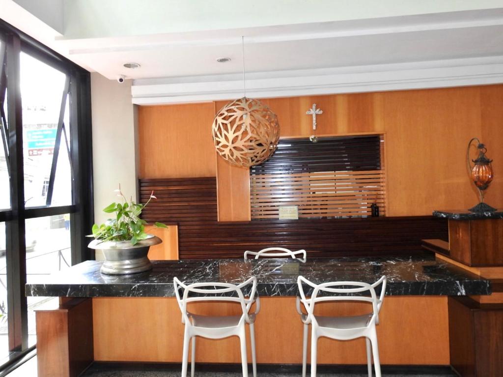  Constantino Hotel e Eventos