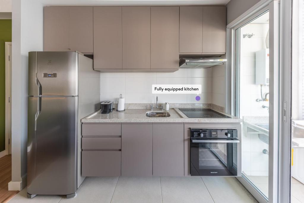  Apartamento completo com varanda - Vila Olímpia