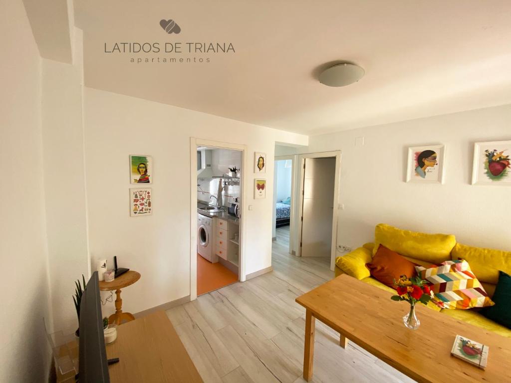 Posezení v ubytování Latidos de Triana - Apartamento en Triana totalmente equipado