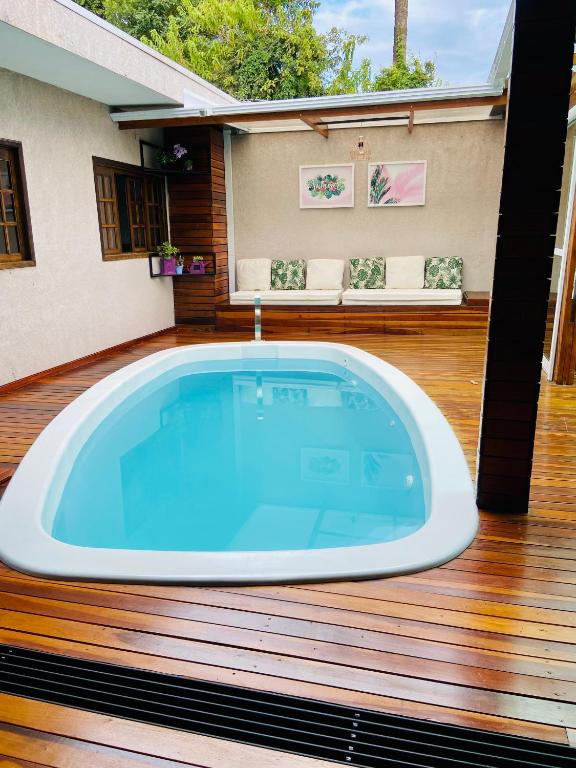  Bela casa com piscina aquecida e coberta e jacuzzi