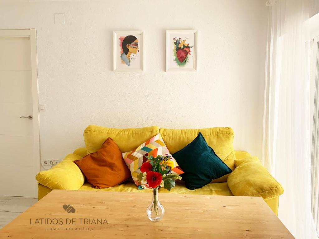 Posezení v ubytování Latidos de Triana - Apartamento en Triana totalmente equipado