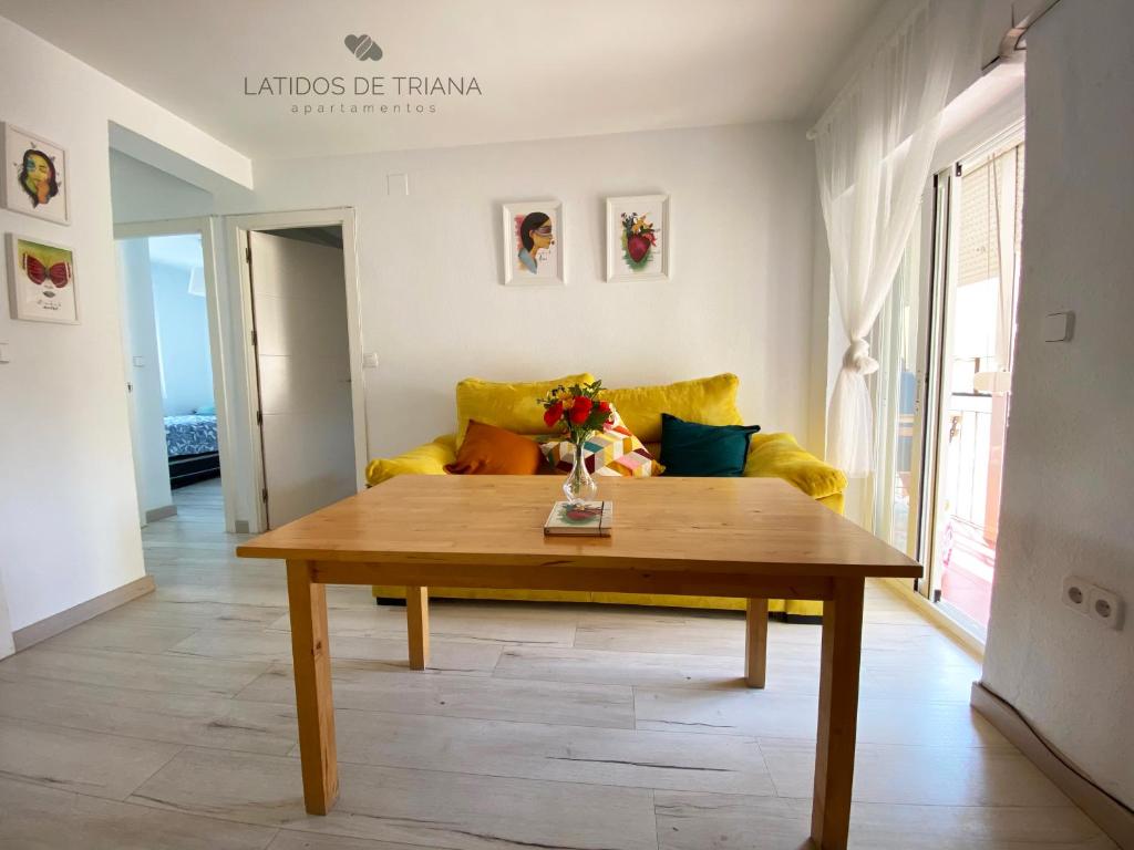 Posezení v ubytování Latidos de Triana - Apartamento en Triana totalmente equipado