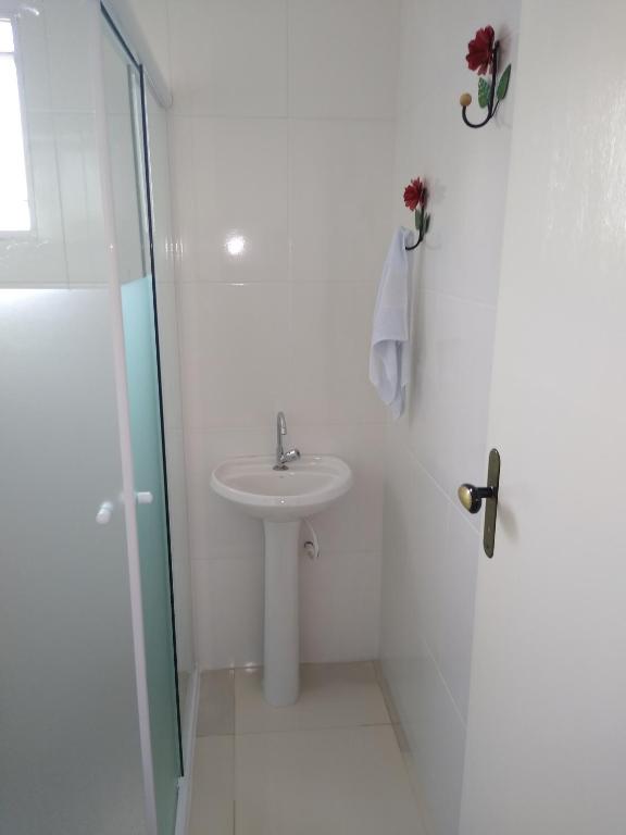  Apartamento - Condomínio Jardins dos Pescadores - Praia do Perequê-Açu