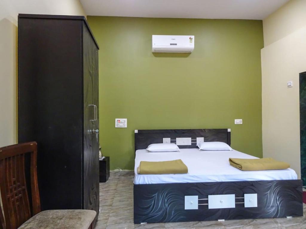 AARYA FARM - Deluxe Room
