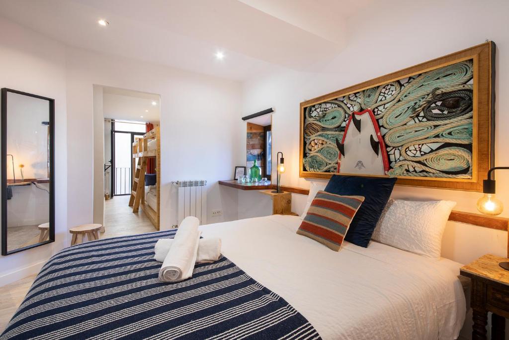 Off Beat Guesthouse - Self-check-in - Sleep Conscious, San Sebastián –  Updated 2024 Prices