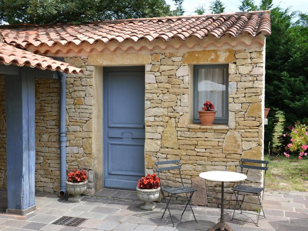 La Devinière - Small Double Room