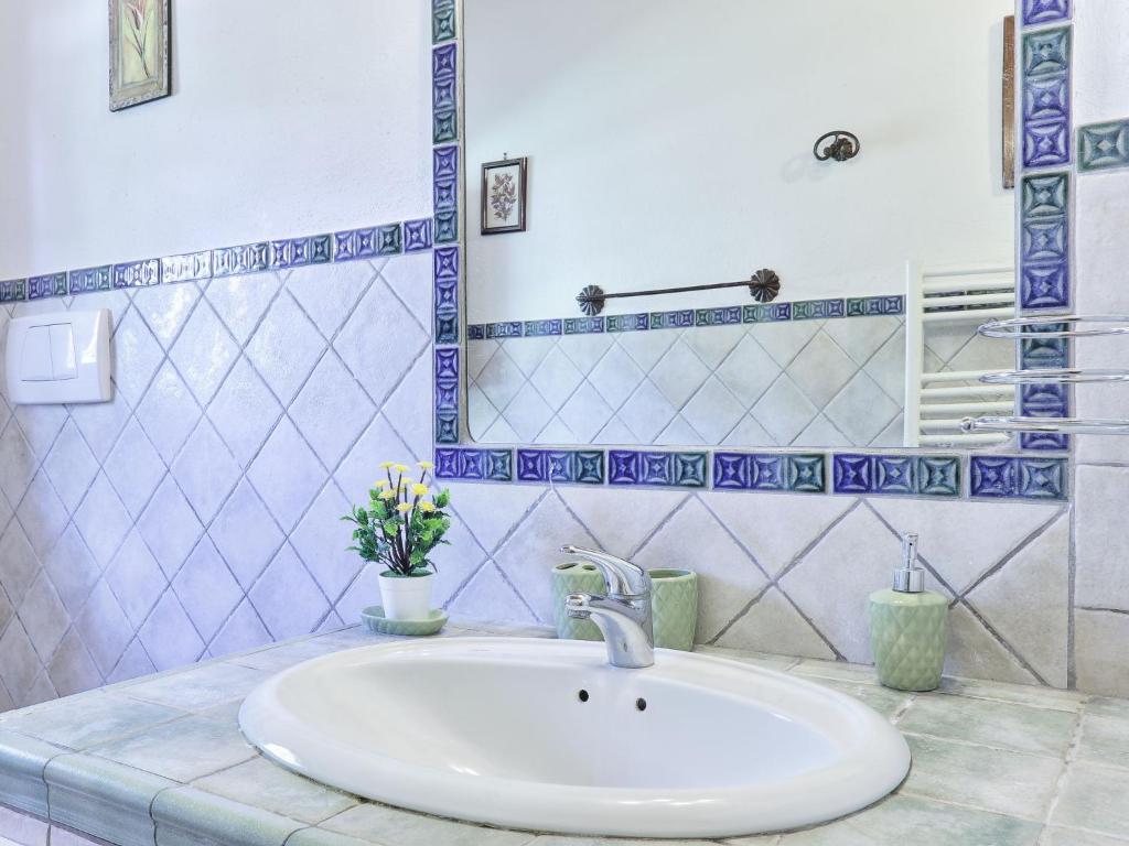 Kúpeľňa v ubytovaní Holiday Home Casale Il Poggino by Interhome